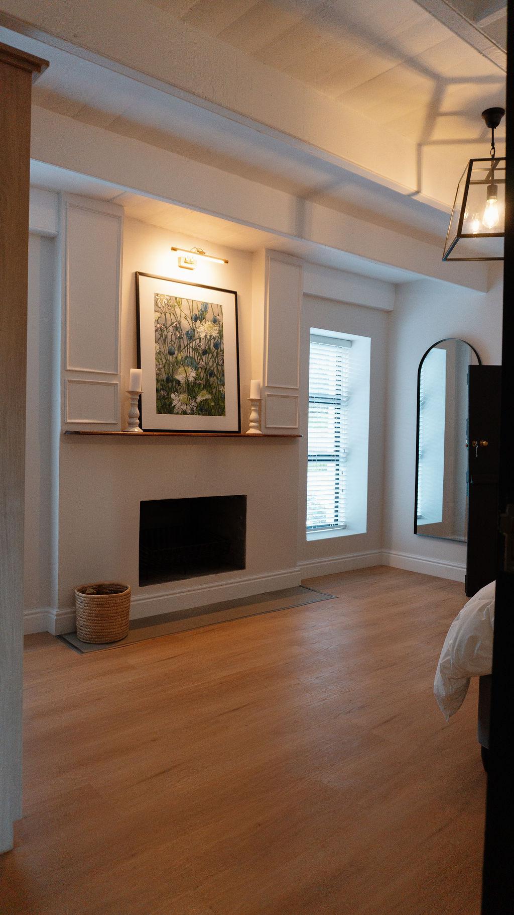 The Meadow Guesthouse Art